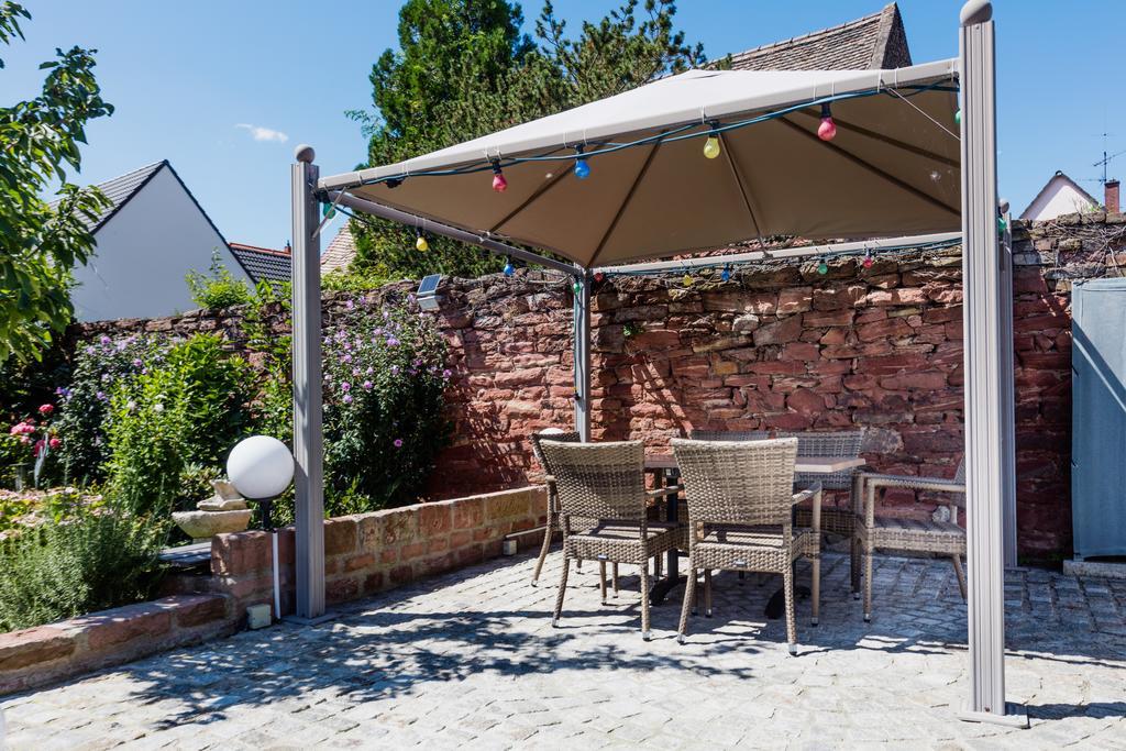 Business Pension Gasper Raunheim Exterior foto