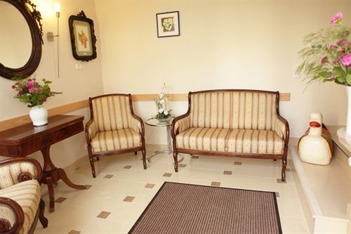 Business Pension Gasper Raunheim Exterior foto