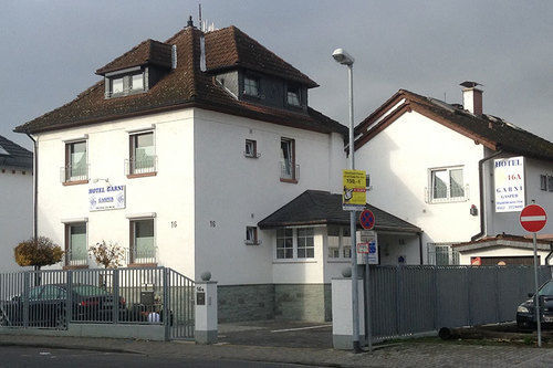Business Pension Gasper Raunheim Exterior foto